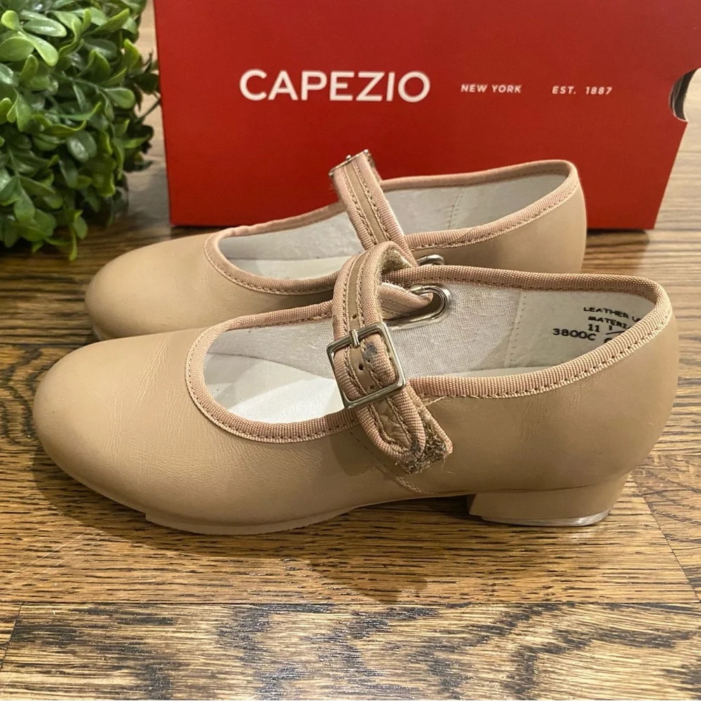 Capezio Little Girls Mary Jane Tap Shoe Sz 11.5